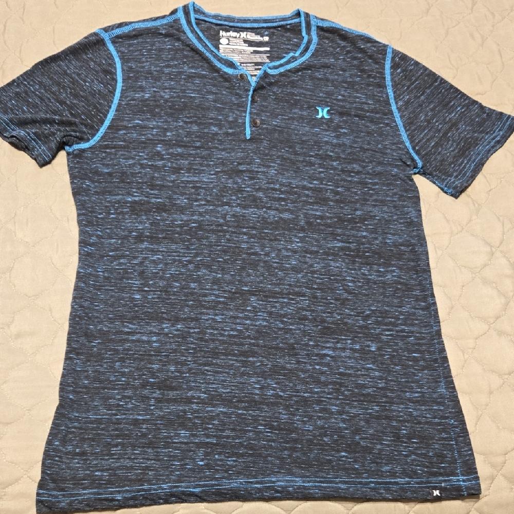 Hurley Men's Heathered Black Tee with Blue Accents
